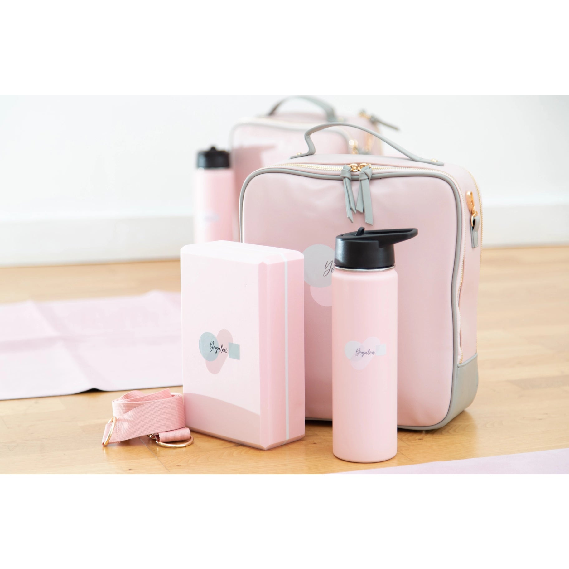 Yoga kit top with bag