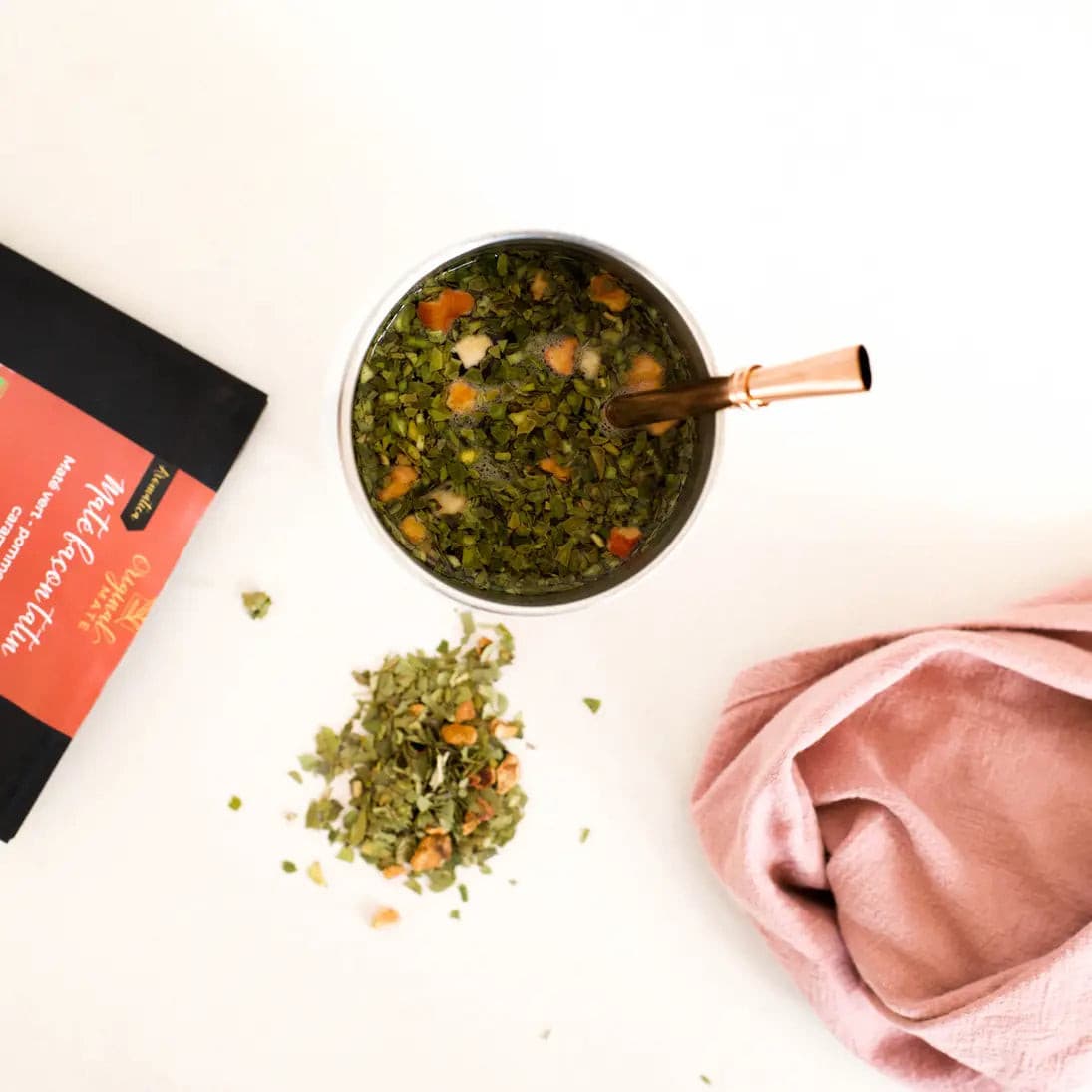 Copper Pink insulated cup and its bombilla for Mate, Tea & Coffee.