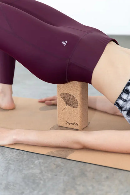 Cork yoga brick “Ginkgo”