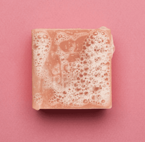 Roseraie Enchantée | Surgras cold soap | 90g.